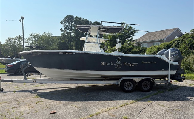 2009 Nauticstar 2500 offshore